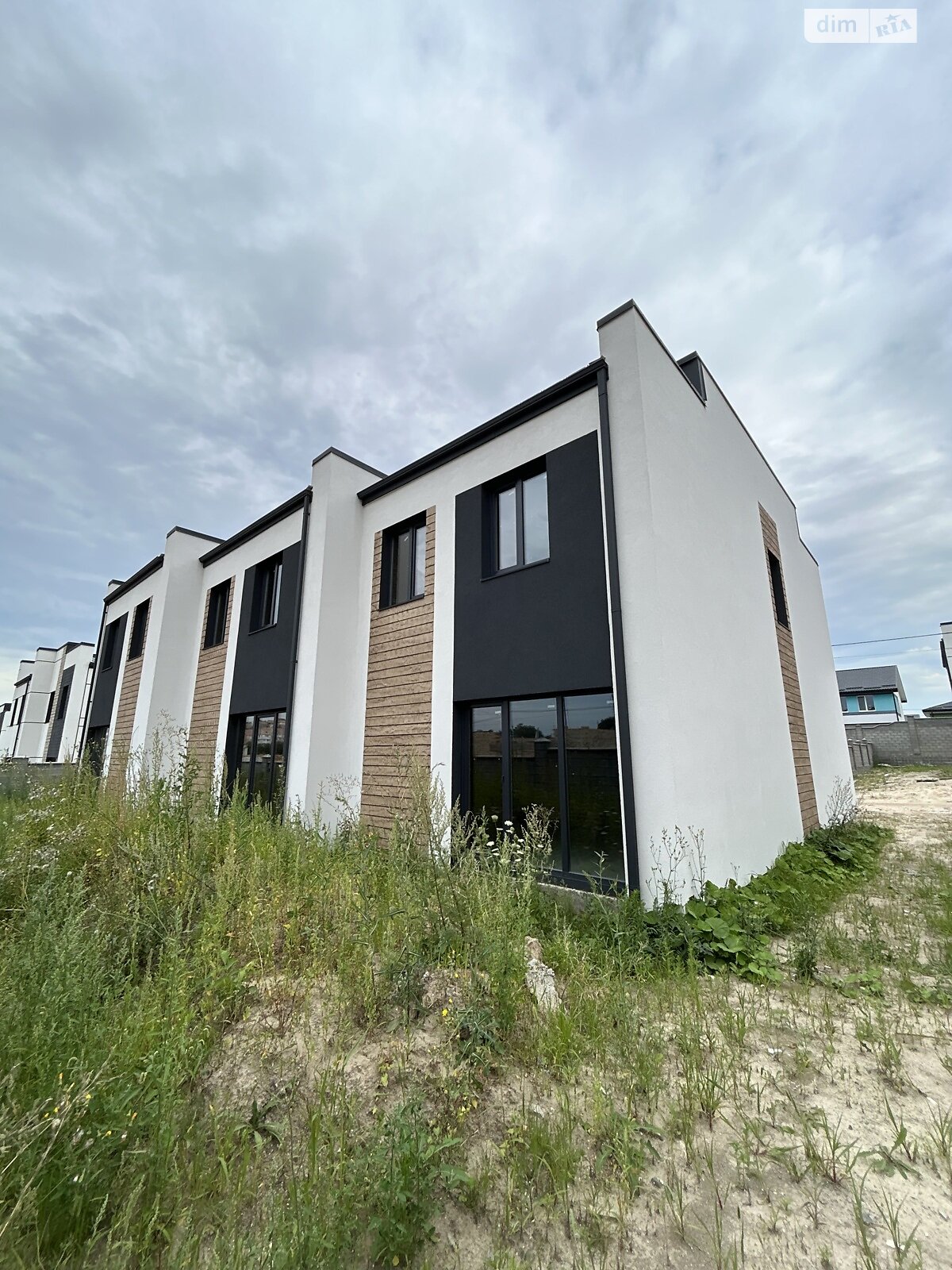 Продаж частини будинку в Рівному, вулиця Кулика і Гудачека (Макарова), район Авторинок, 4 кімнати фото 1