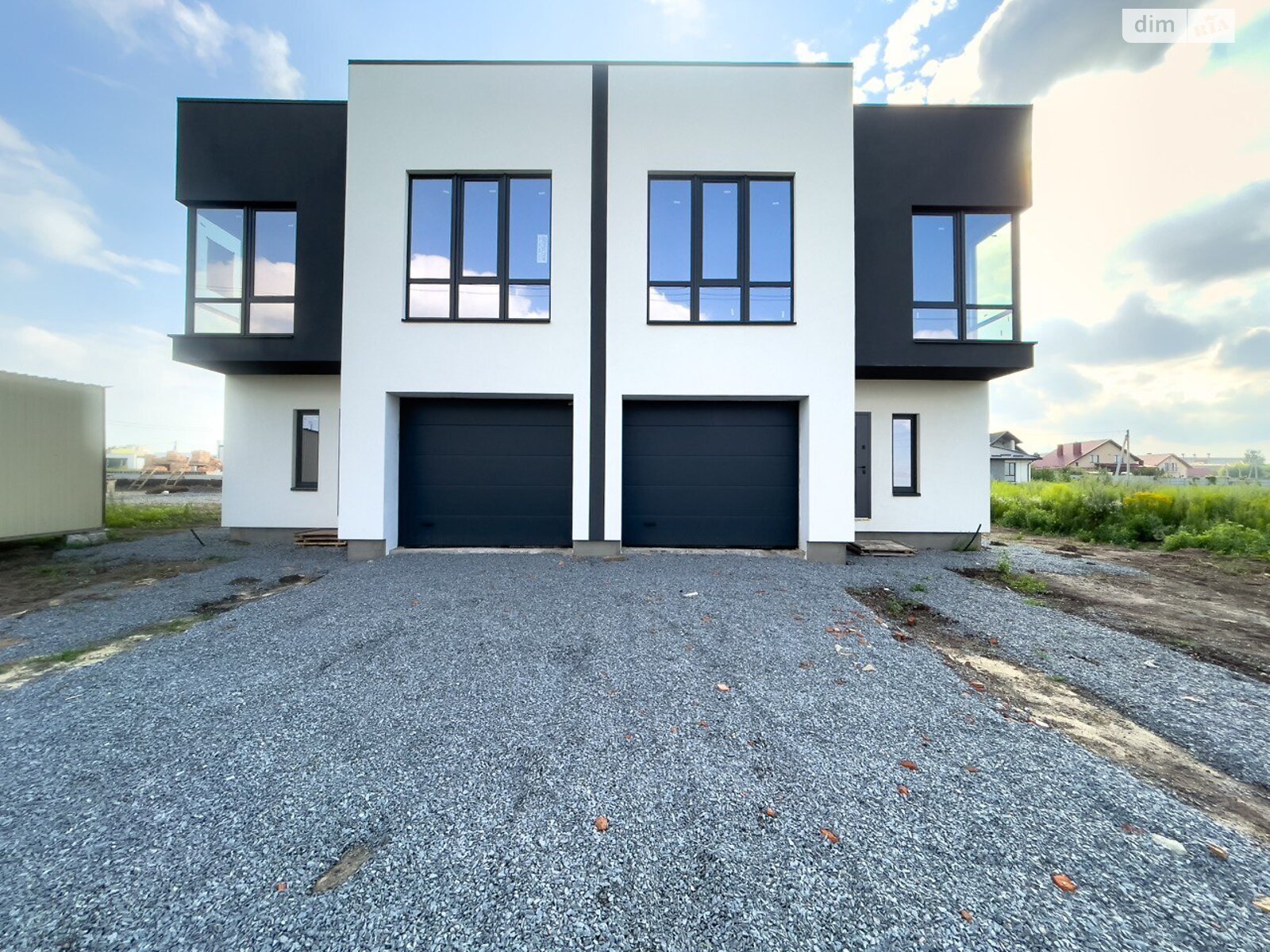 Продажа части дома в Ровно, улица Фабричная, район Ленокомбинат, 4 комнаты фото 1 Продажа части дома в Ровно, улица Фабричная, район Ленокомбинат, 4 комнаты фото 1