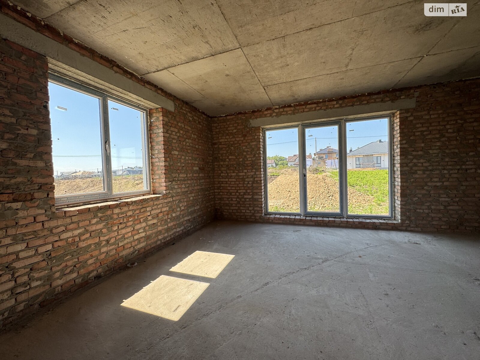 Продажа части дома в Ровно, улица Фабричная, район Ленокомбинат, 4 комнаты фото 1 Продажа части дома в Ровно, улица Фабричная, район Ленокомбинат, 4 комнаты фото 1