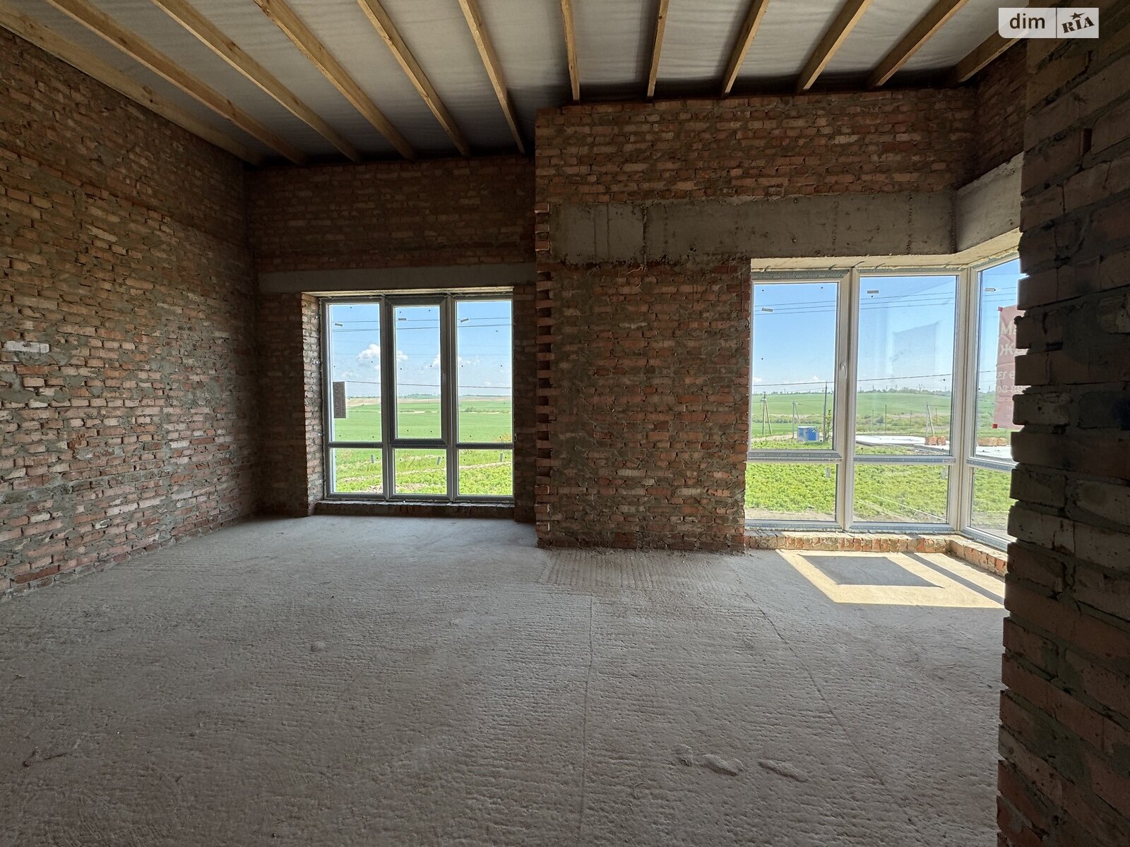 Продажа части дома в Ровно, улица Фабричная, район Ленокомбинат, 4 комнаты фото 1 Продажа части дома в Ровно, улица Фабричная, район Ленокомбинат, 4 комнаты фото 1