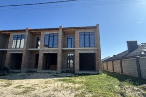 Продажа части дома в Ровно, улица Фабричная, район Ленокомбинат, 3 комнаты фото 2 Продажа части дома в Ровно, улица Фабричная, район Ленокомбинат, 3 комнаты фото 2