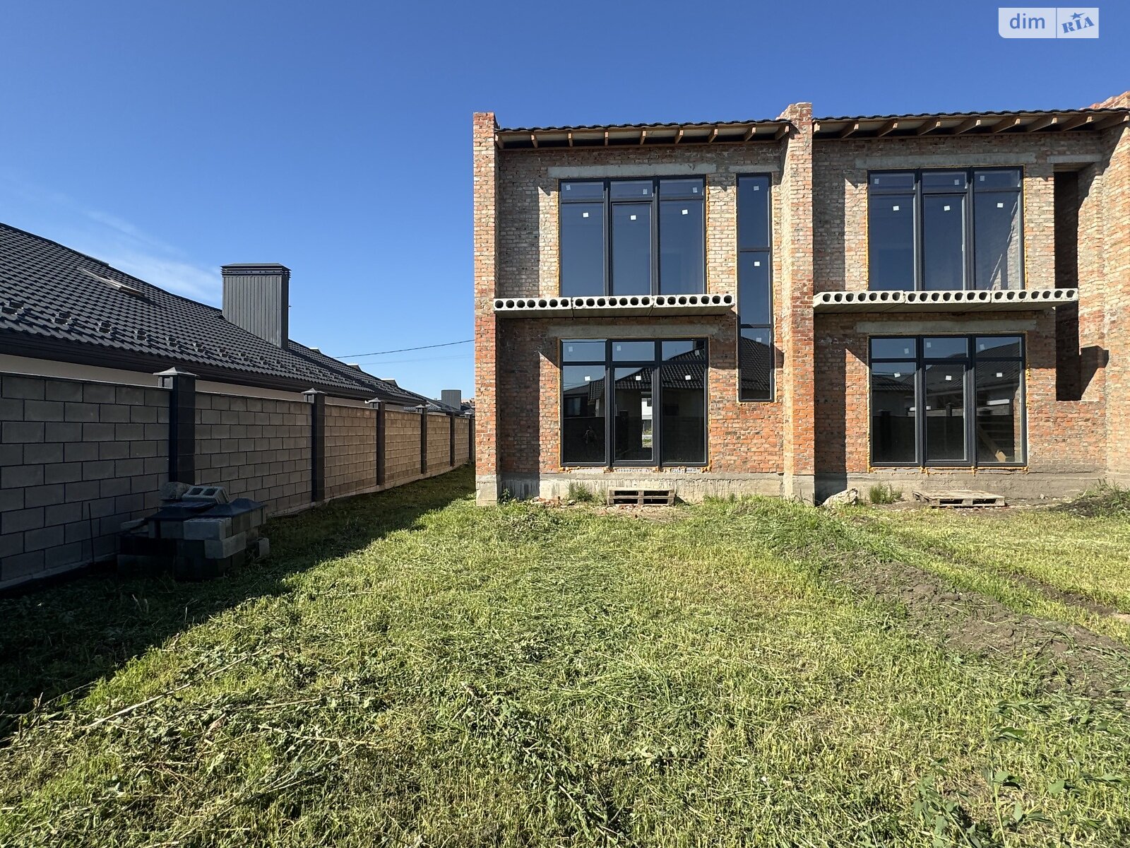 Продажа части дома в Ровно, улица Фабричная, район Ленокомбинат, 3 комнаты фото 1 Продажа части дома в Ровно, улица Фабричная, район Ленокомбинат, 3 комнаты фото 1