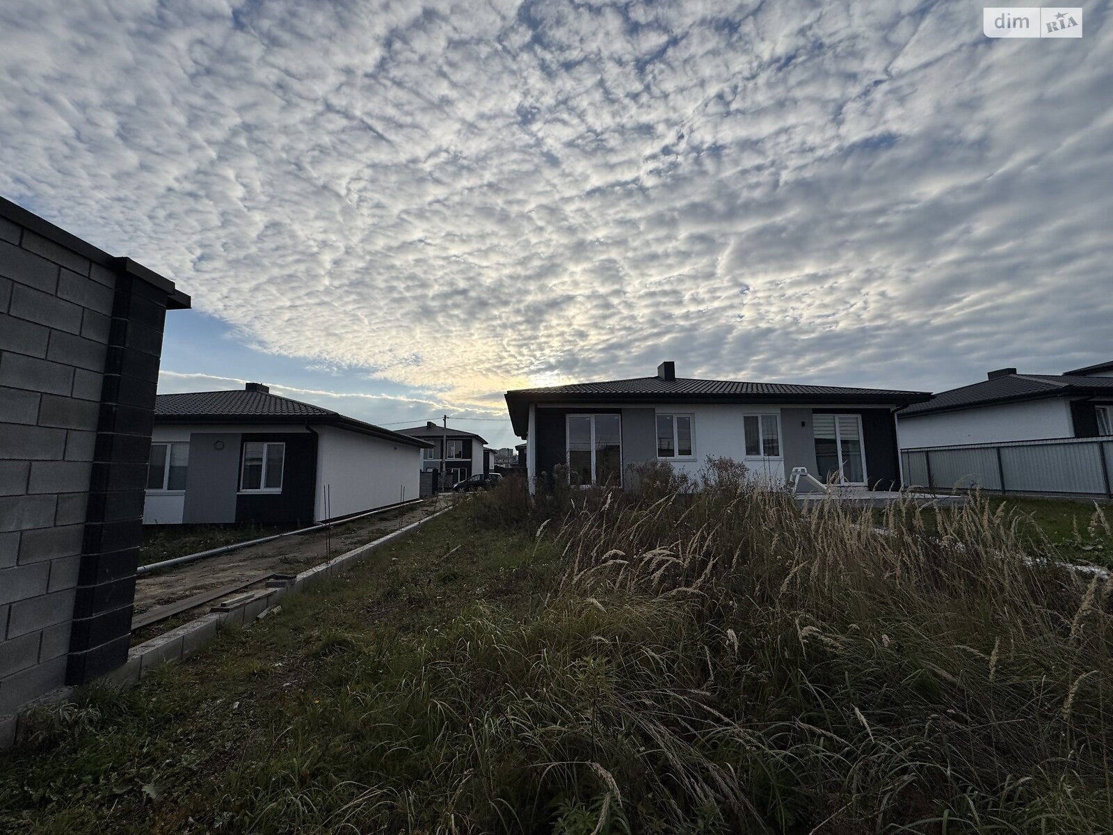 Продажа части дома в Ровно, улица Фабричная, район Ленокомбинат, 2 комнаты фото 1 Продажа части дома в Ровно, улица Фабричная, район Ленокомбинат, 2 комнаты фото 1