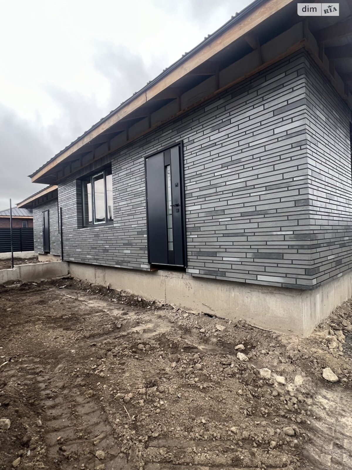 Продажа части дома в Ровно, улица Фабричная, район Ленокомбинат, 3 комнаты фото 1 Продажа части дома в Ровно, улица Фабричная, район Ленокомбинат, 3 комнаты фото 1