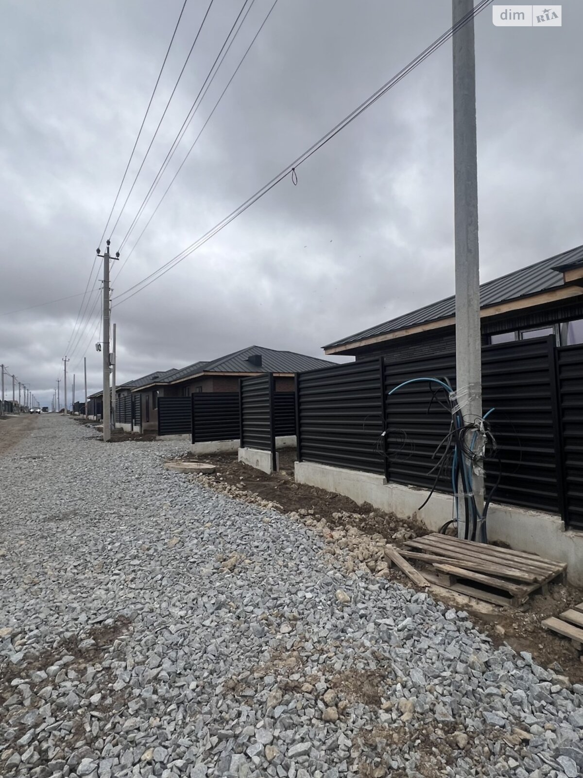 Продажа части дома в Ровно, улица Фабричная, район Ленокомбинат, 3 комнаты фото 1 Продажа части дома в Ровно, улица Фабричная, район Ленокомбинат, 3 комнаты фото 1