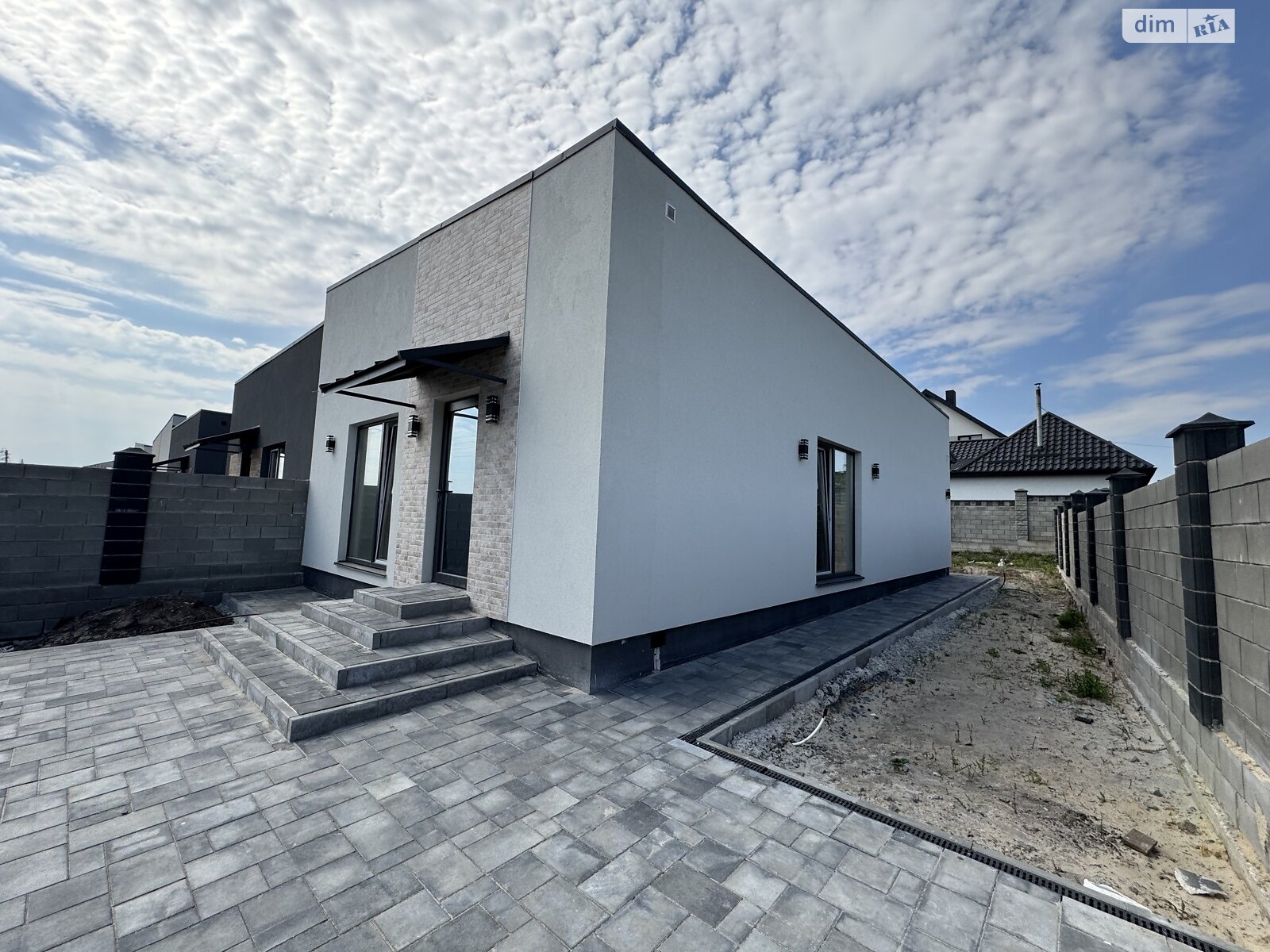 Продажа части дома в Ровно, массив Райский Сад, 3 комнаты фото 1 Продажа части дома в Ровно, массив Райский Сад, 3 комнаты фото 1