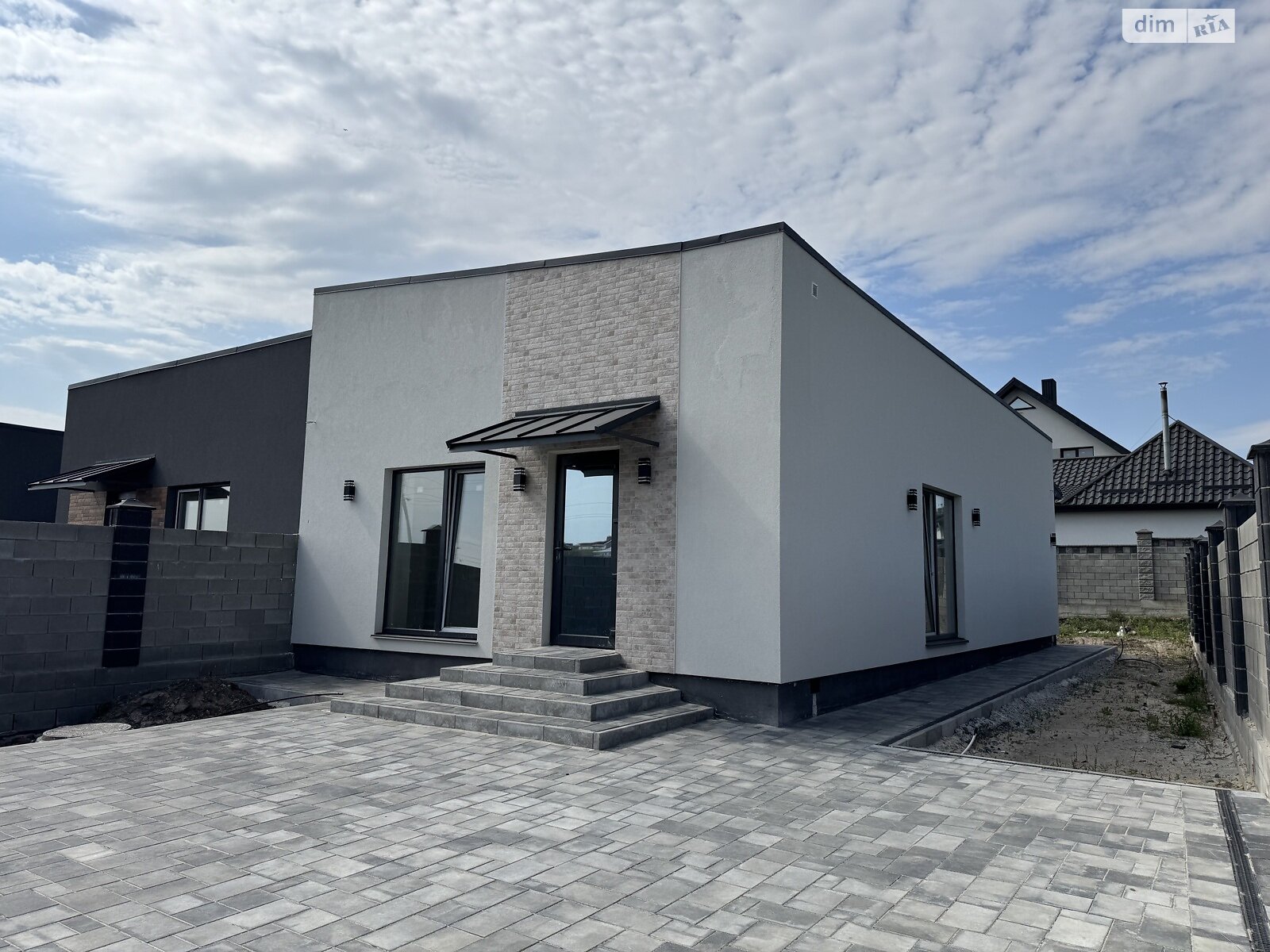 Продажа части дома в Ровно, массив Райский Сад, 3 комнаты фото 1 Продажа части дома в Ровно, массив Райский Сад, 3 комнаты фото 1