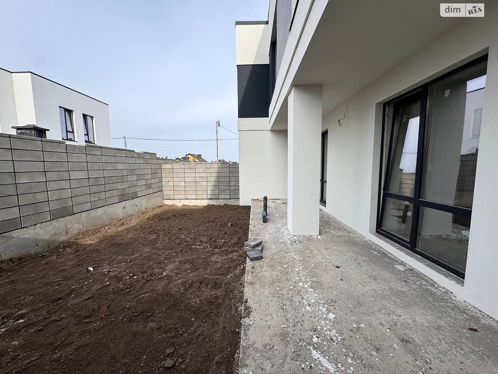Продажа части дома в Ровно, район Счастливое, 3 комнаты фото 1 Продажа части дома в Ровно, район Счастливое, 3 комнаты фото 1