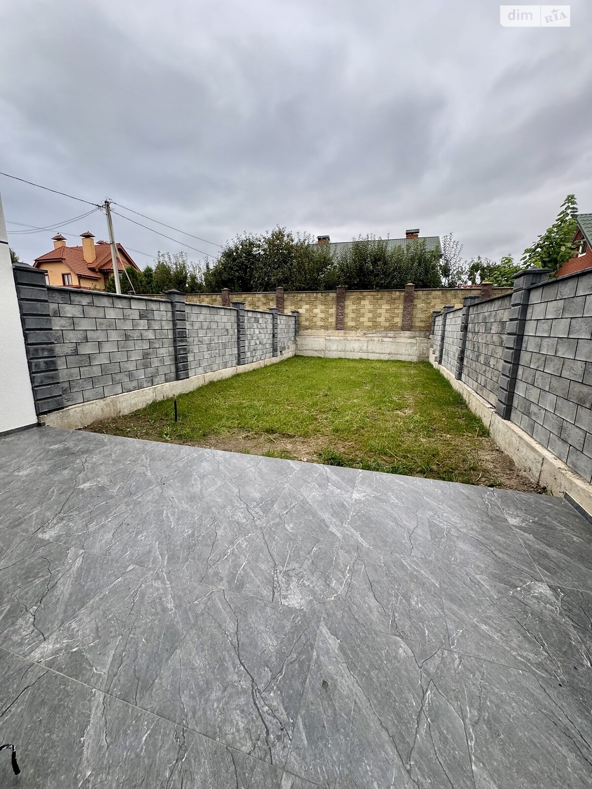 Продаж частини будинку в Рівному, вулиця Ярослава Стецько, район Щасливе, 3 кімнати фото 1