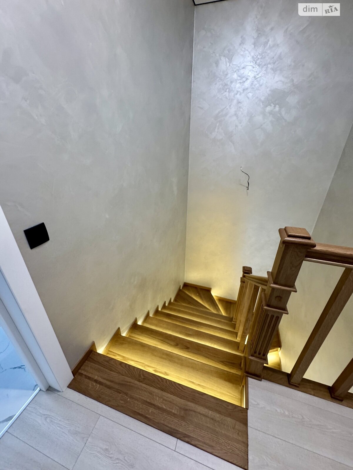 Продаж частини будинку в Рівному, вулиця Ярослава Стецько, район Щасливе, 3 кімнати фото 1