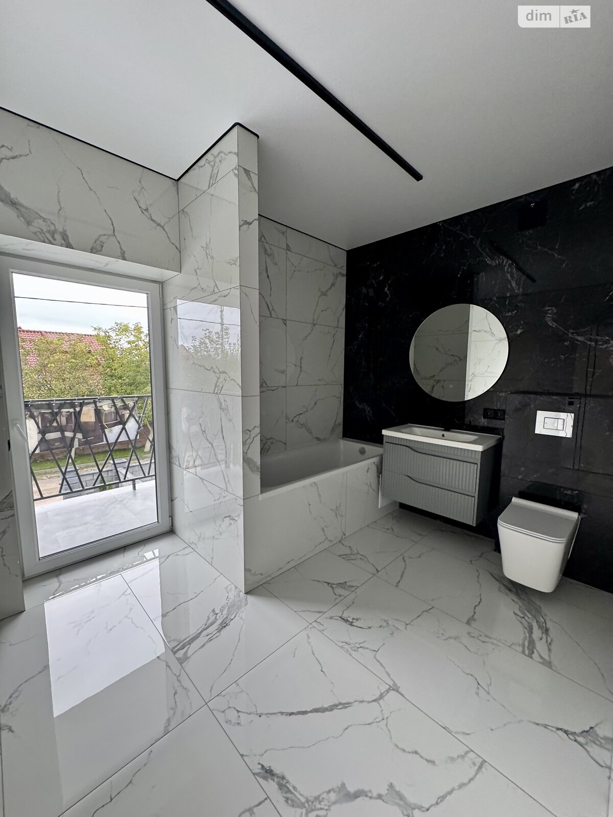 Продаж частини будинку в Рівному, вулиця Ярослава Стецько, район Щасливе, 3 кімнати фото 1