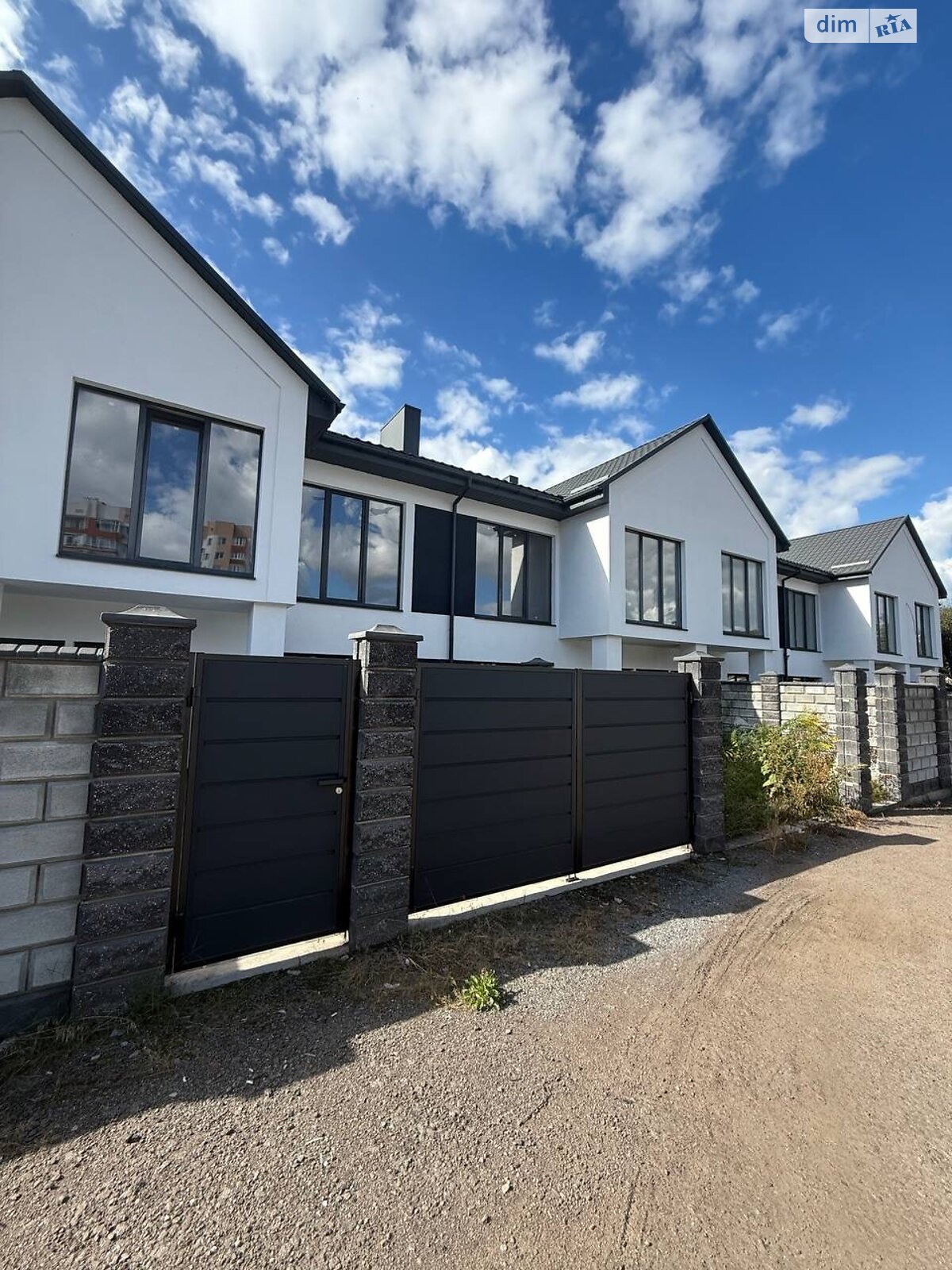 Продаж частини будинку в Рівному, вулиця Мельника Андрія, район Північний, 3 кімнати фото 1 Продаж частини будинку в Рівному, вулиця Мельника Андрія, район Північний, 3 кімнати фото 1