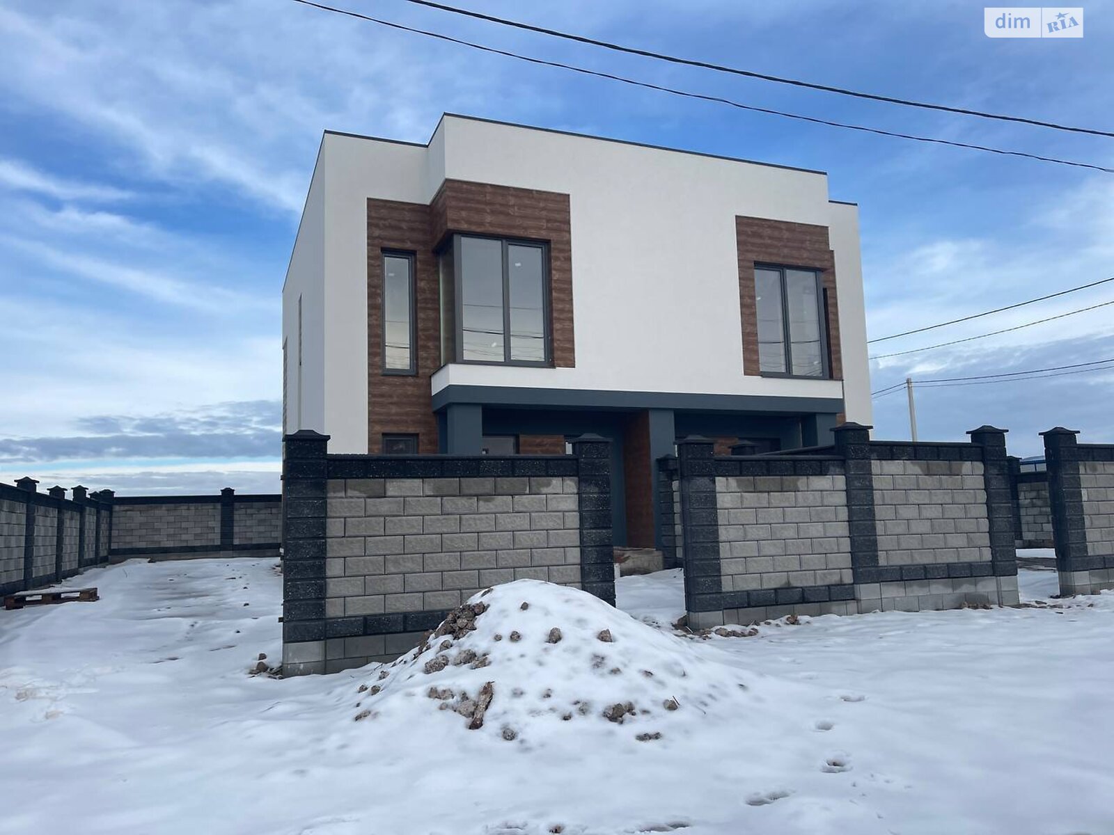 Продажа части дома в Ровно, улица Спокойная, район Новый Двор, 4 комнаты фото 1