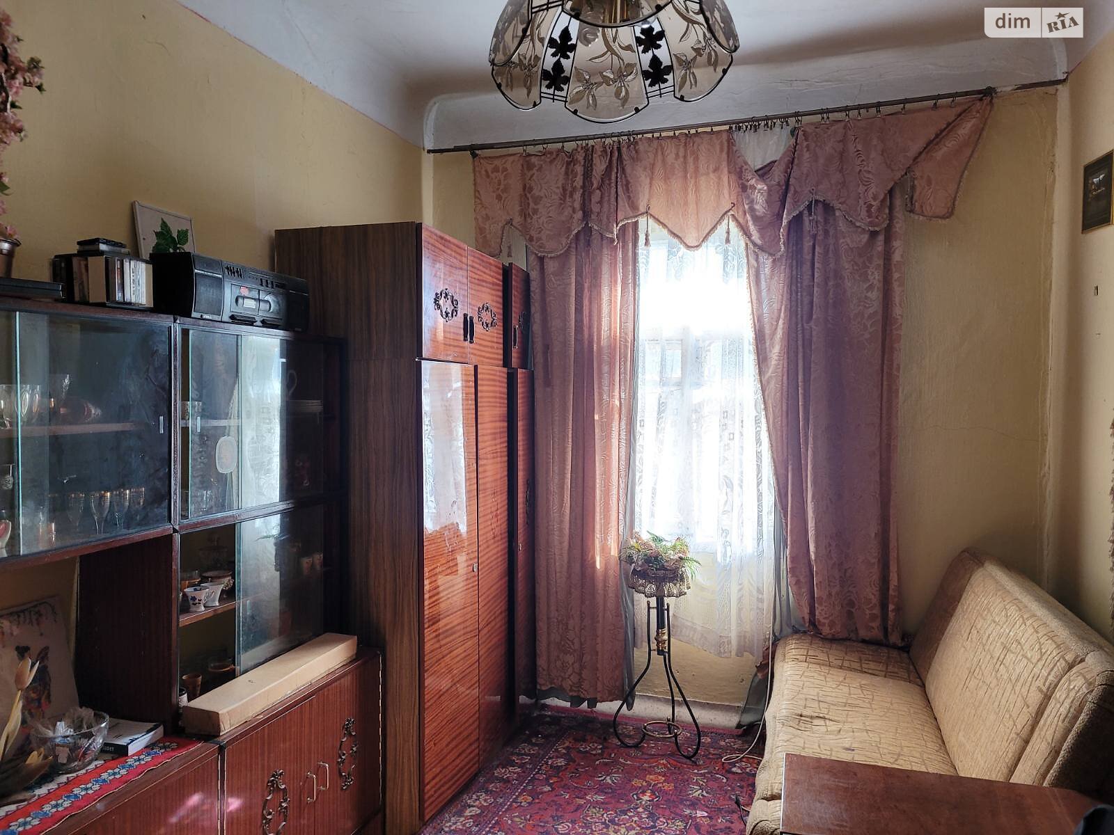 Продажа части дома в Ровно, улица Черновола Вячеслава 18А, район Центр, 2 комнаты фото 1 Продажа части дома в Ровно, улица Черновола Вячеслава 18А, район Центр, 2 комнаты фото 1