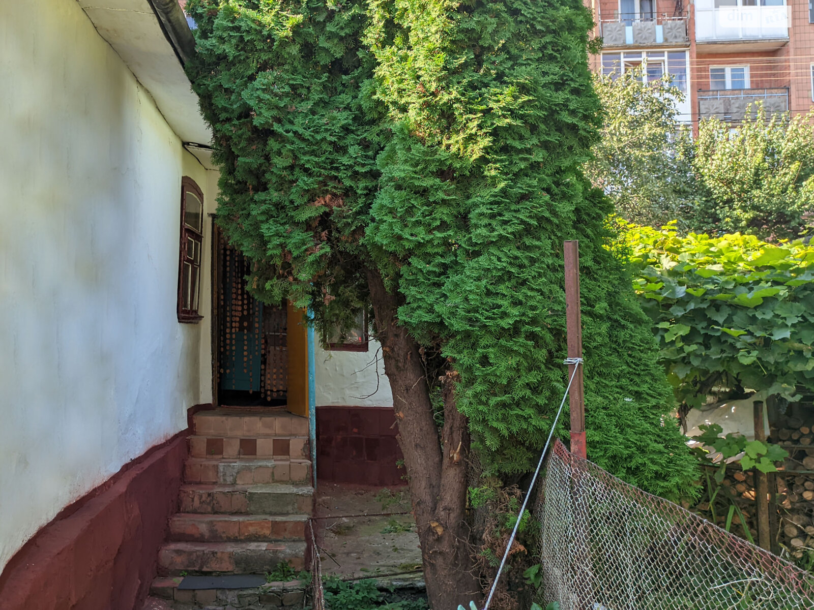 Продажа части дома в Ровно, район Центр, 3 комнаты фото 1 Продажа части дома в Ровно, район Центр, 3 комнаты фото 1