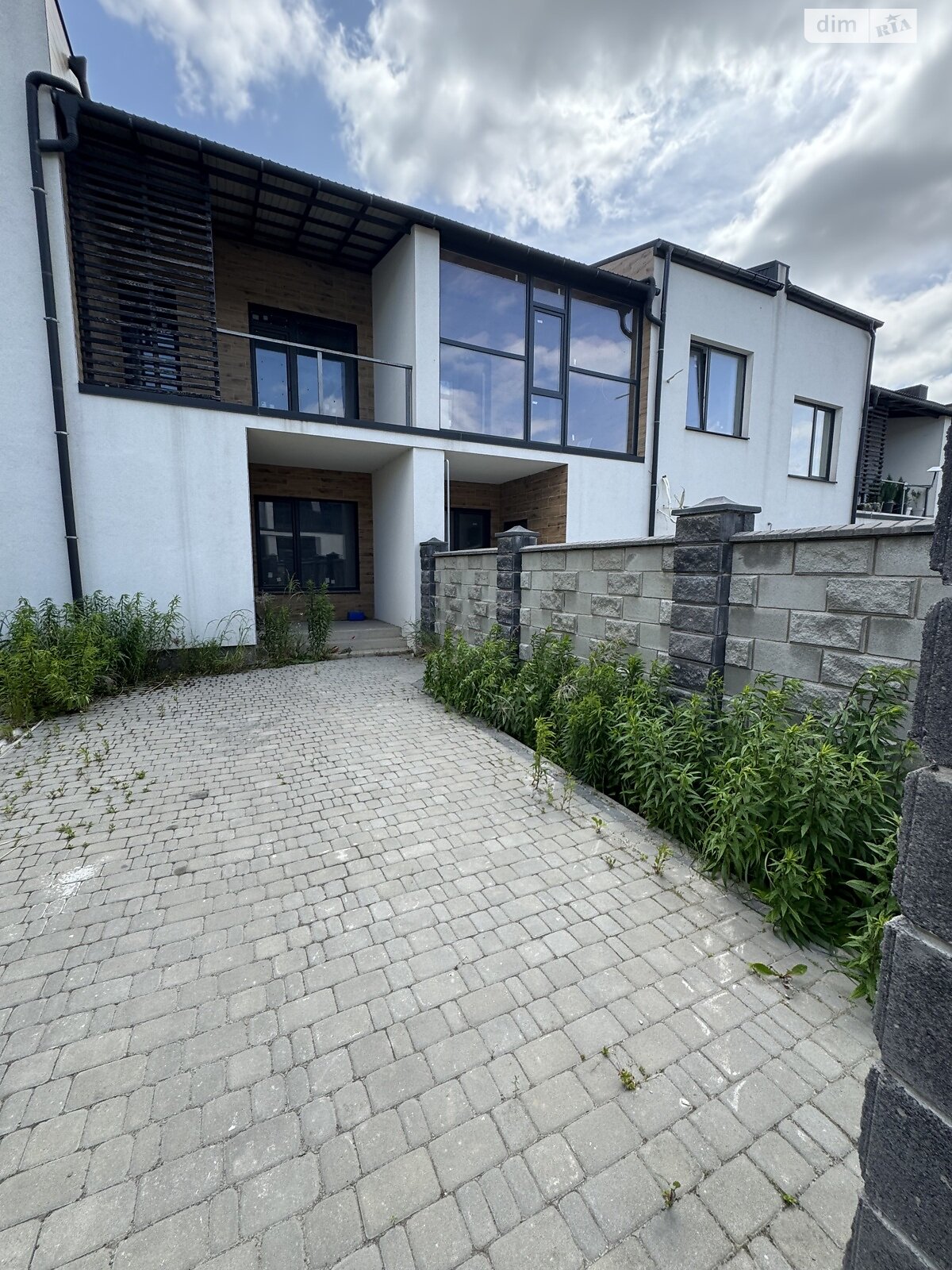 Продажа части дома в Ровно, улица Героев Крут 5, район Южный, 3 комнаты фото 1 Продажа части дома в Ровно, улица Героев Крут 5, район Южный, 3 комнаты фото 1
