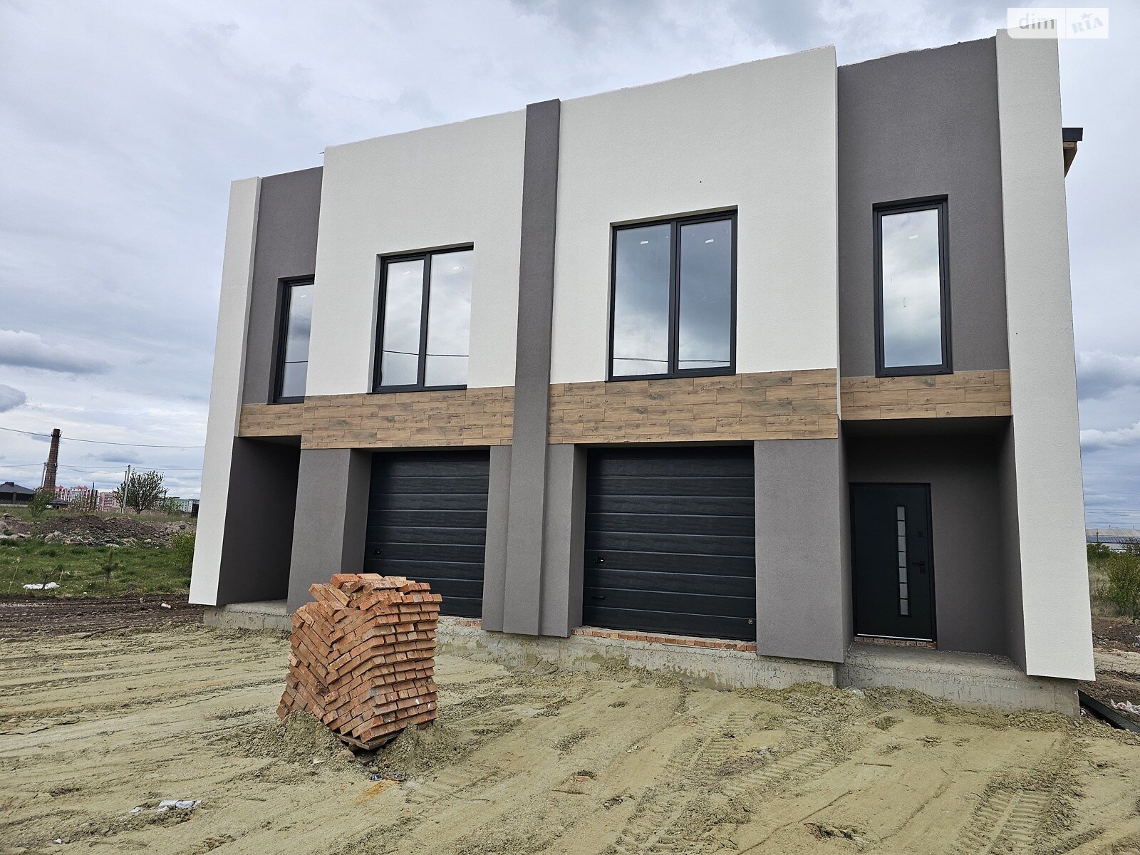 Продажа части дома в Ровно, улица Кулика и Гудачека (Макарова), район Ювилейный, 3 комнаты фото 1 Продажа части дома в Ровно, улица Кулика и Гудачека (Макарова), район Ювилейный, 3 комнаты фото 1