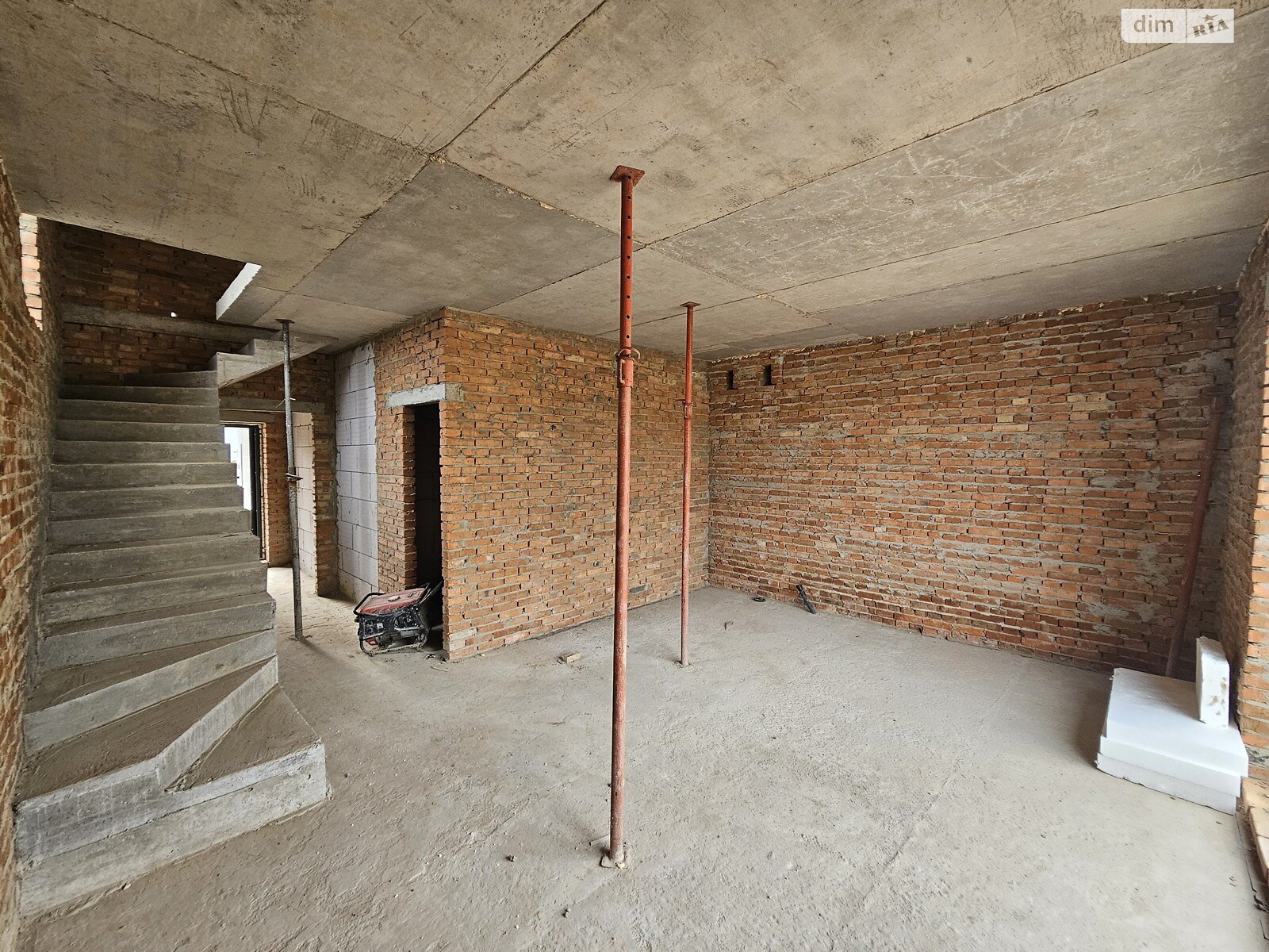 Продажа части дома в Ровно, улица Кулика и Гудачека (Макарова), район Ювилейный, 3 комнаты фото 1 Продажа части дома в Ровно, улица Кулика и Гудачека (Макарова), район Ювилейный, 3 комнаты фото 1