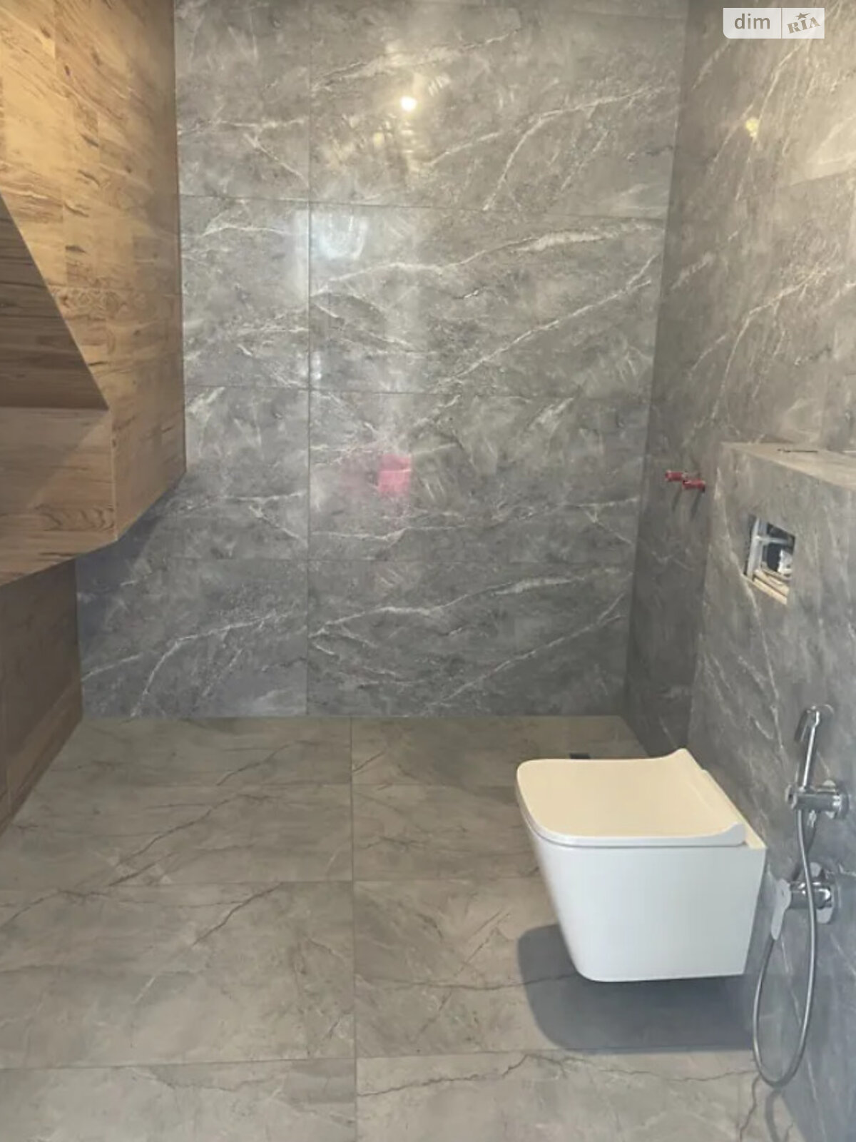 Продаж частини будинку в Рівному, вулиця Кулика і Гудачека (Макарова), район Ювілейний, 4 кімнати фото 1 Продаж частини будинку в Рівному, вулиця Кулика і Гудачека (Макарова), район Ювілейний, 4 кімнати фото 1