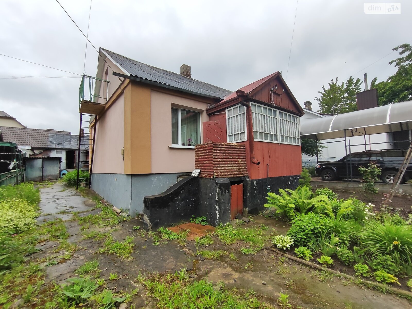 Продажа части дома в Ровно, район Ювилейный, 1 комната фото 1 Продажа части дома в Ровно, район Ювилейный, 1 комната фото 1