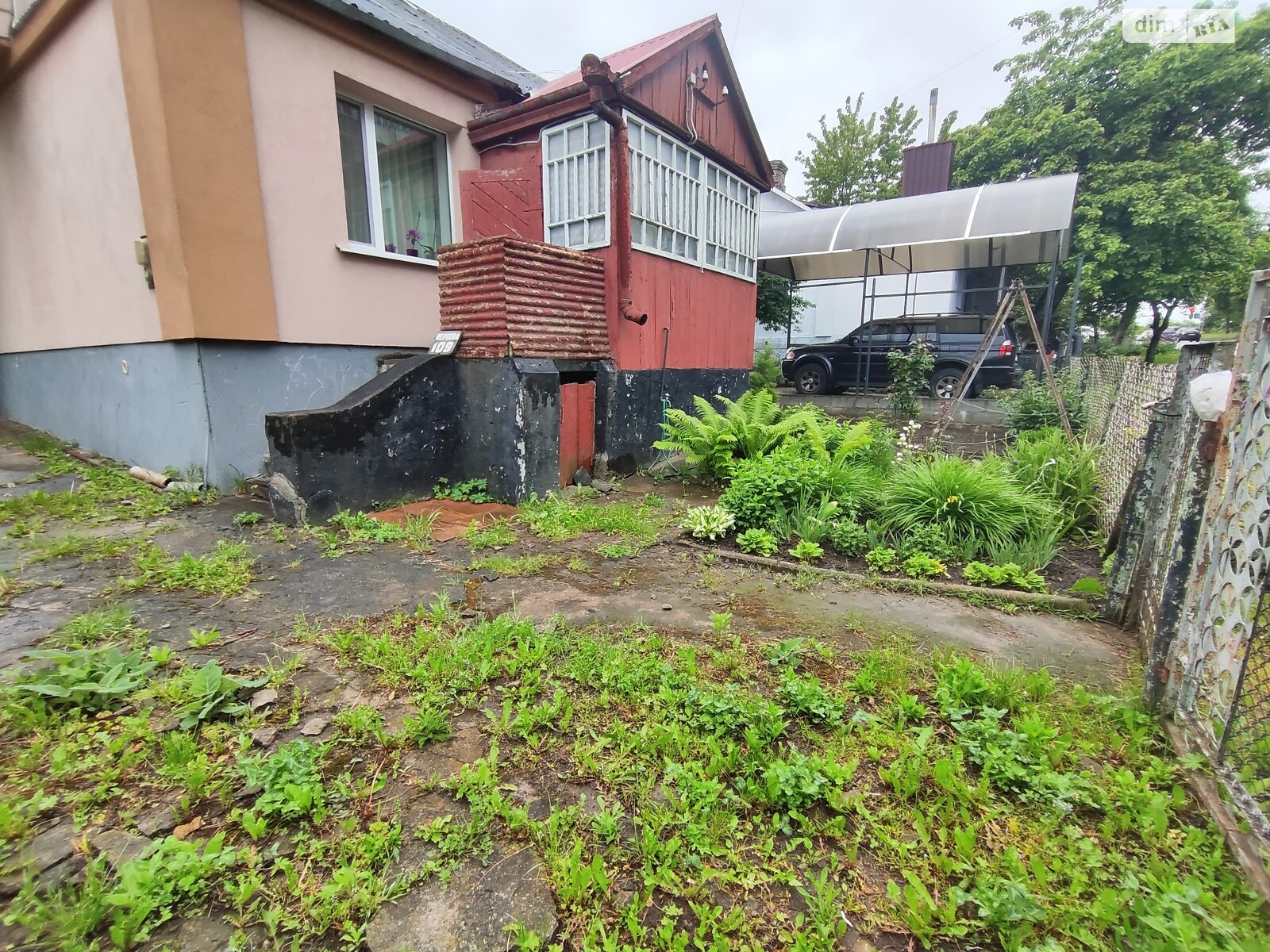 Продажа части дома в Ровно, район Ювилейный, 1 комната фото 1 Продажа части дома в Ровно, район Ювилейный, 1 комната фото 1