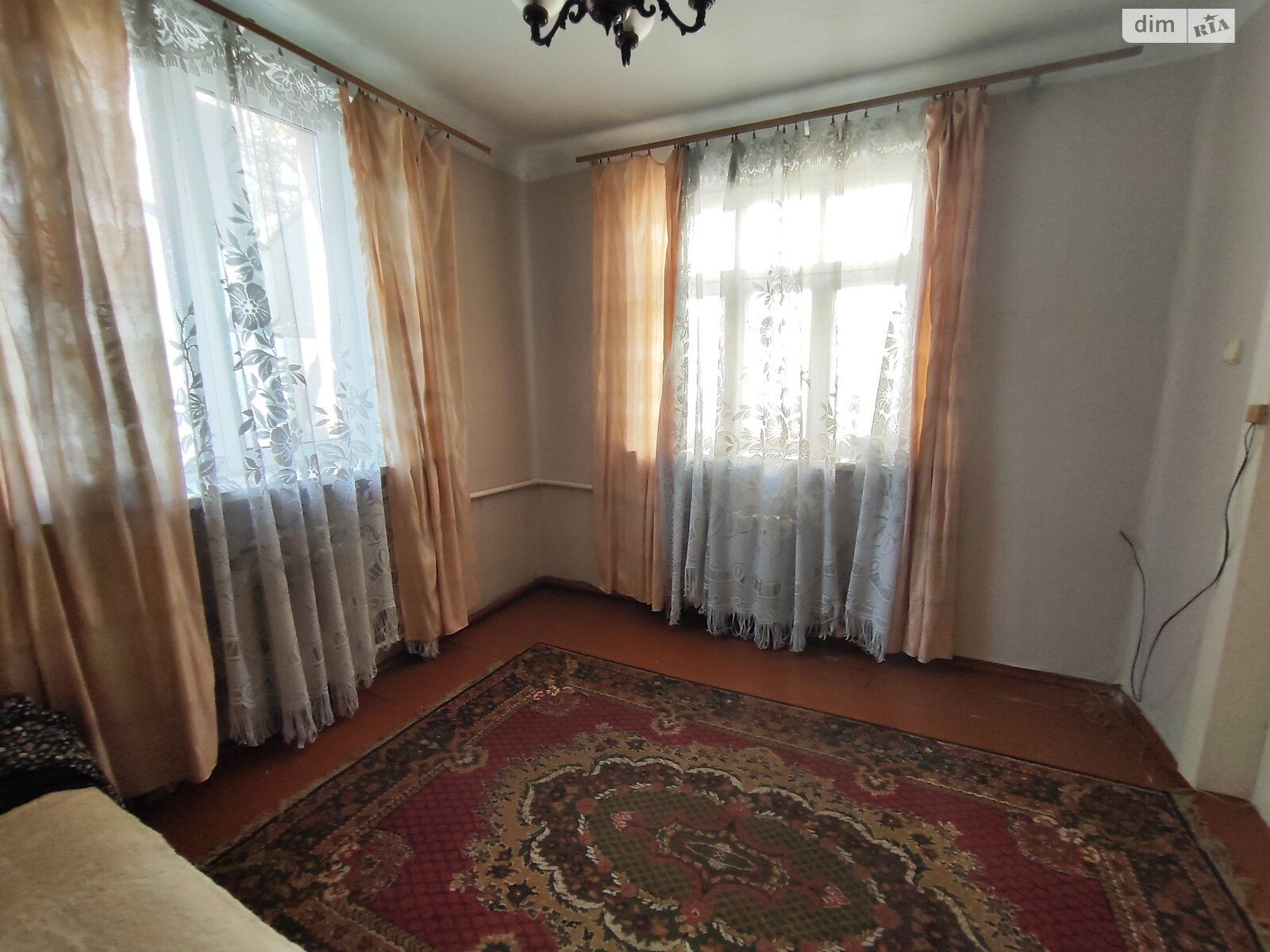 Продажа части дома в Ровно, район Ювилейный, 1 комната фото 1 Продажа части дома в Ровно, район Ювилейный, 1 комната фото 1