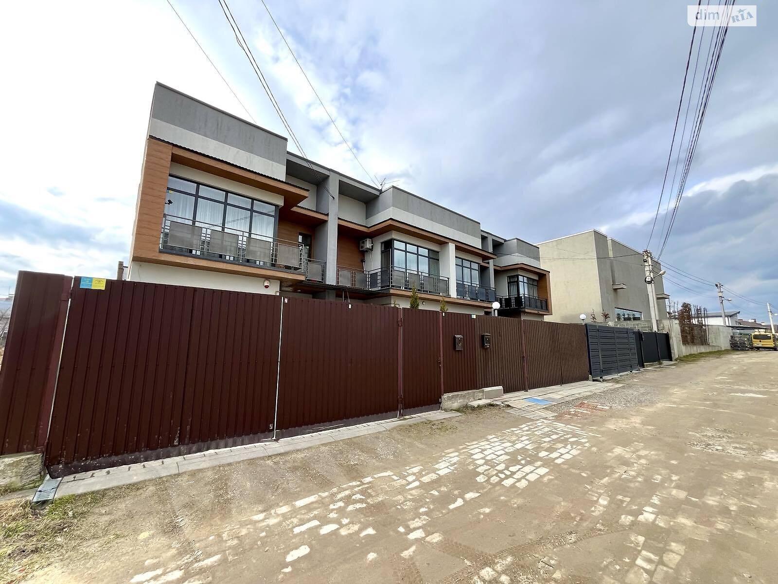 Продаж частини будинку в Рудному, 3 кімнати фото 1 Продаж частини будинку в Рудному, 3 кімнати фото 1