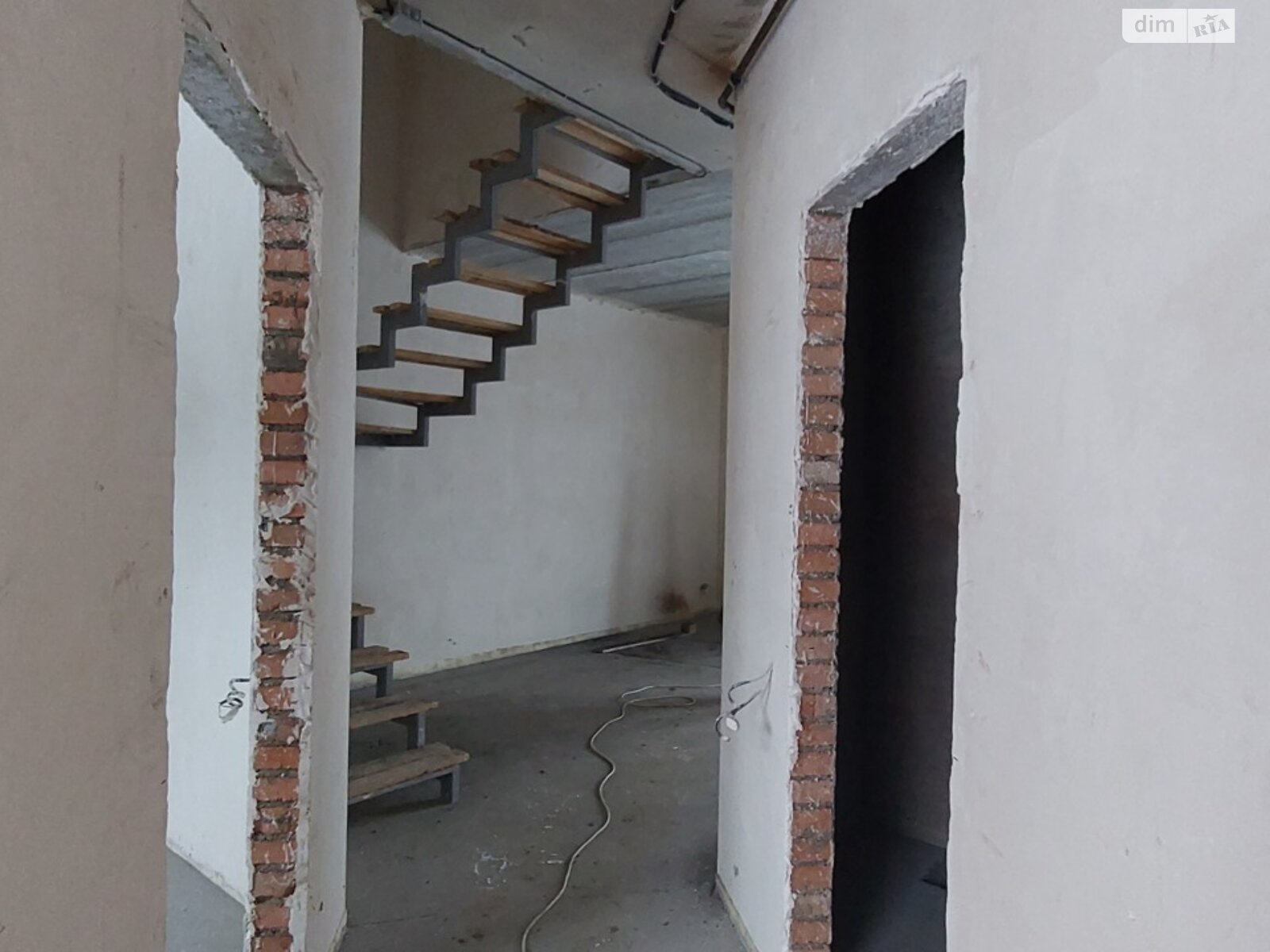 Продаж частини будинку в Стрижавці, 3 кімнати фото 1 Продаж частини будинку в Стрижавці, 3 кімнати фото 1