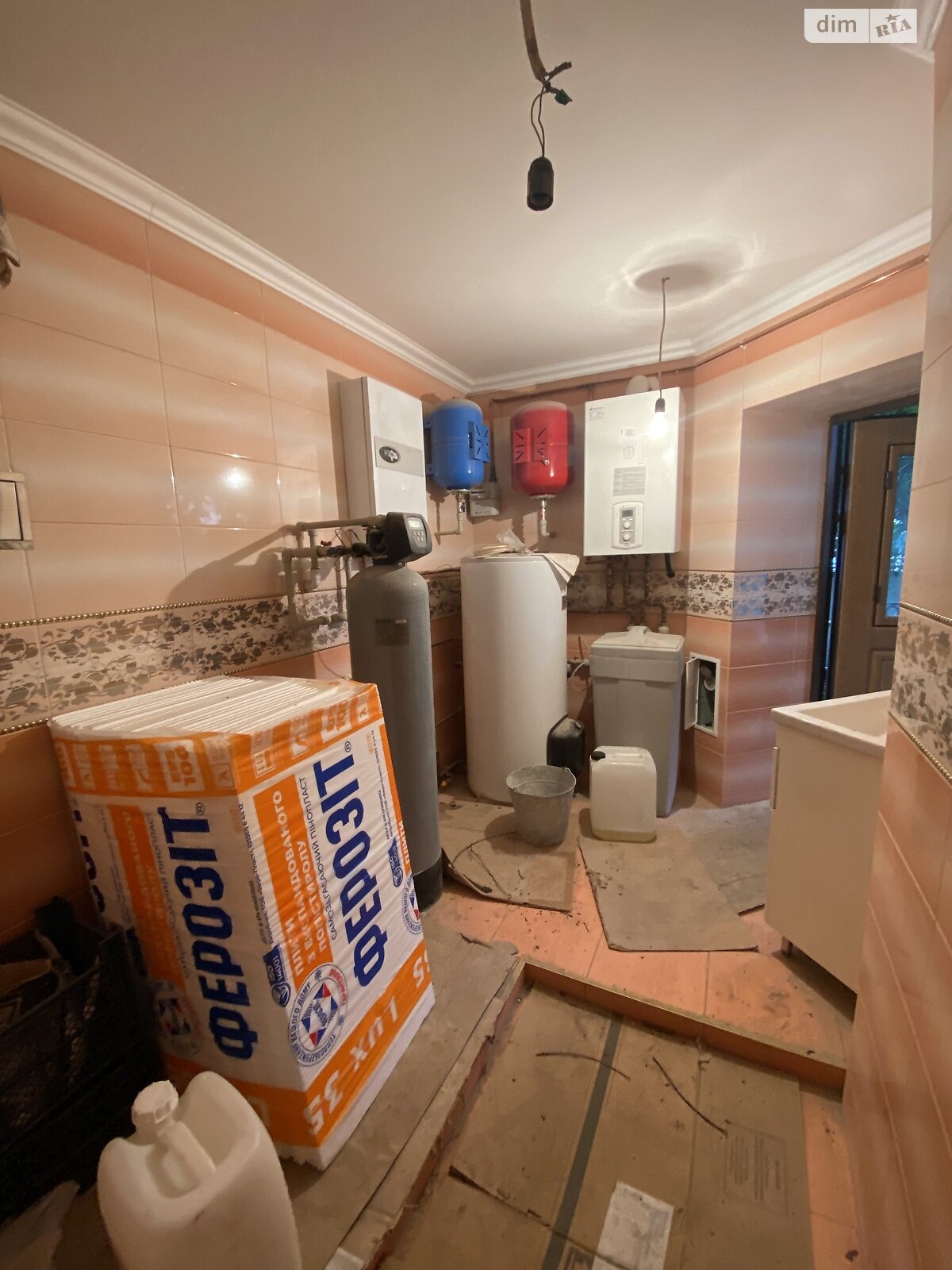 Продажа части дома в Тернополе, район Новый свет, 6 комнат фото 1 Продажа части дома в Тернополе, район Новый свет, 6 комнат фото 1
