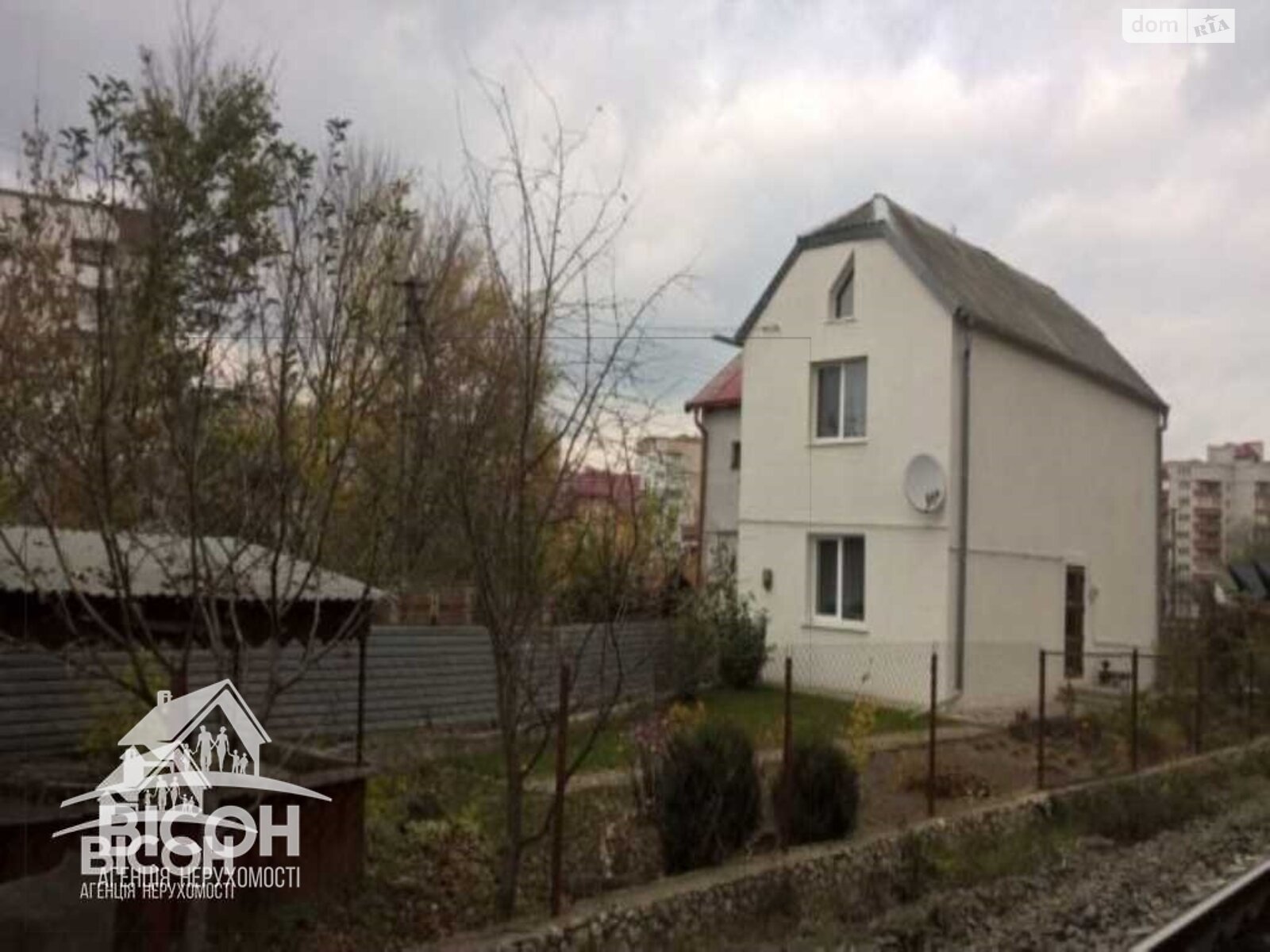 Продажа части дома в Тернополе, улица Стадниковой Софии, район Оболоня, 4 комнаты фото 1 Продажа части дома в Тернополе, улица Стадниковой Софии, район Оболоня, 4 комнаты фото 1