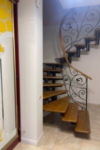 Продажа части дома в Тернополе, улица Крушельницкой Соломии, район Центр, 4 комнаты фото 2