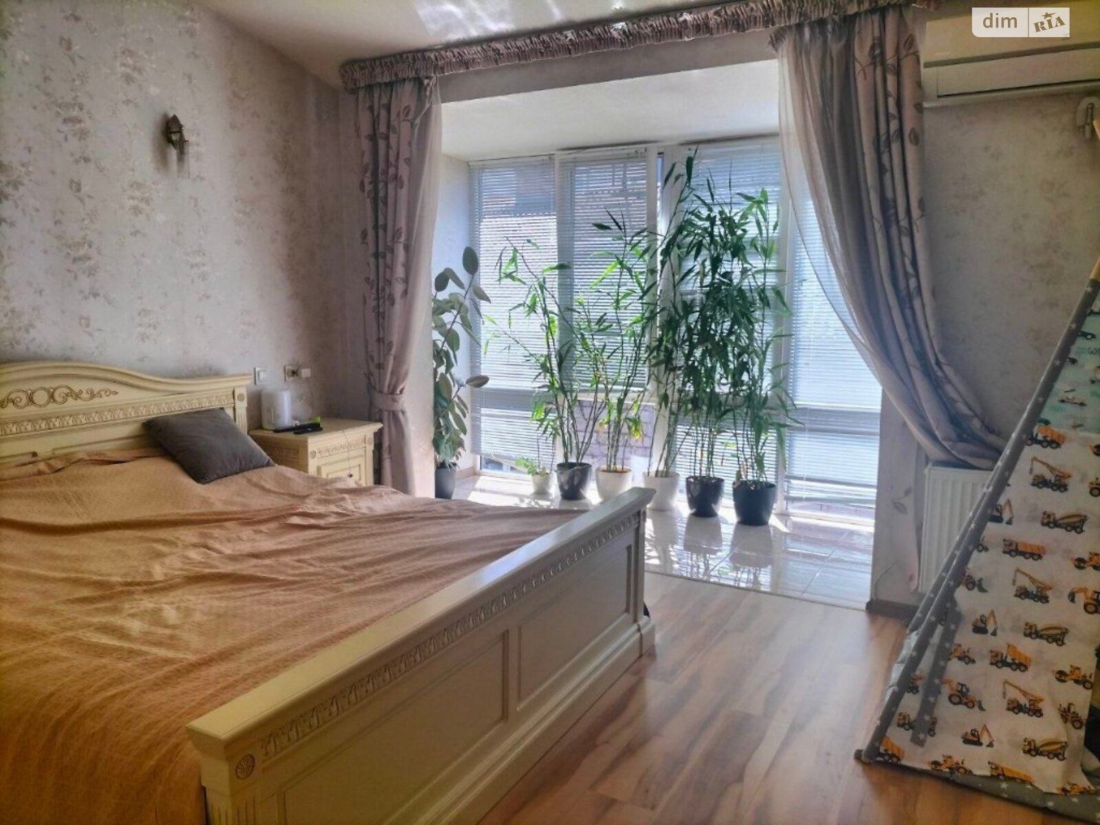 Продажа части дома в Тернополе, улица Крушельницкой Соломии, район Центр, 4 комнаты фото 1