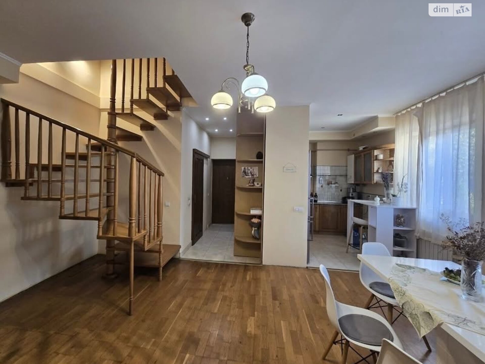 Продажа части дома в Ужгороде, улица Волонтеров (Верещагина), район Центр, 3 комнаты фото 1