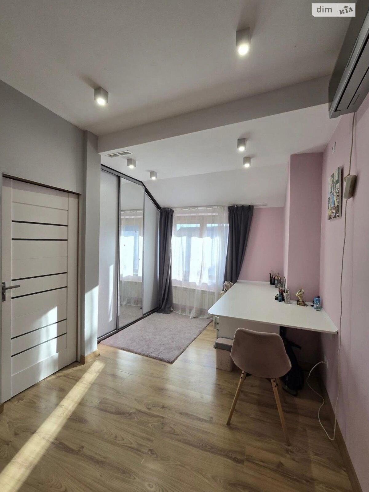 Продажа части дома в Ужгороде, улица Волонтеров (Верещагина), район Центр, 3 комнаты фото 1