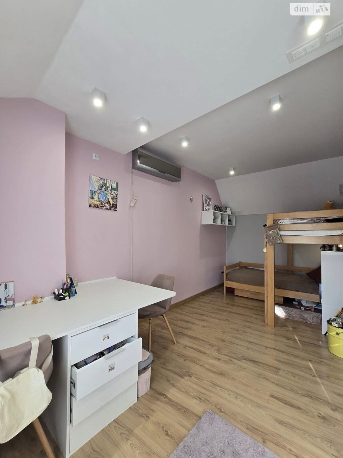 Продажа части дома в Ужгороде, улица Волонтеров (Верещагина), район Центр, 3 комнаты фото 1