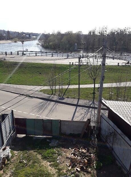 Продажа части дома в Виннице, улица Кармелюка, район Ближнее замостье, 2 комнаты фото 1 Продажа части дома в Виннице, улица Кармелюка, район Ближнее замостье, 2 комнаты фото 1