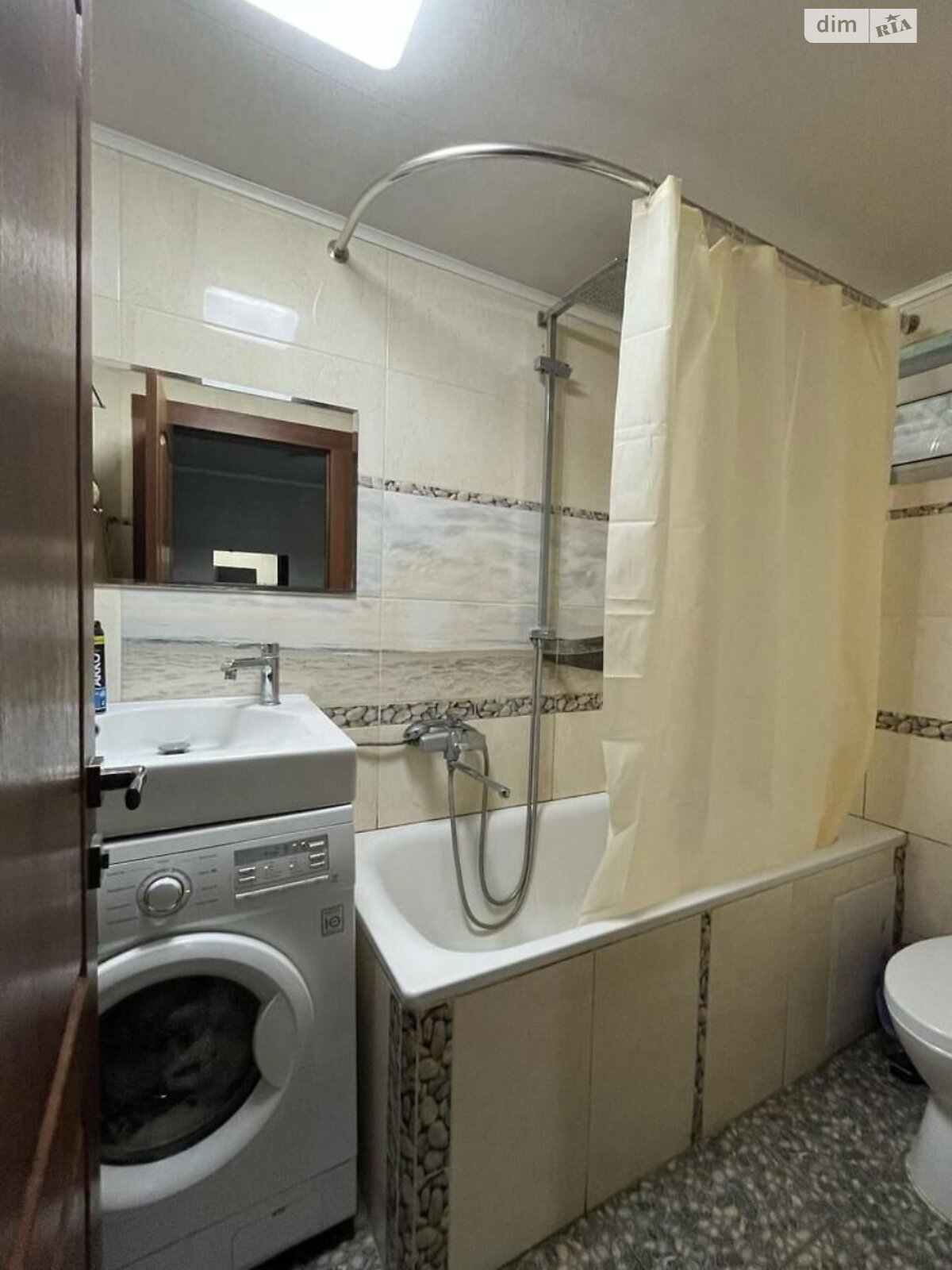 Продаж частини будинку в Вінниці, район Старе місто, 3 кімнати фото 1 Продаж частини будинку в Вінниці, район Старе місто, 3 кімнати фото 1