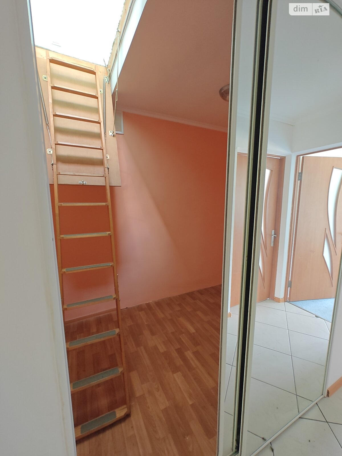 Продаж частини будинку в Вілії, 4 кімнати фото 1 Продаж частини будинку в Вілії, 4 кімнати фото 1