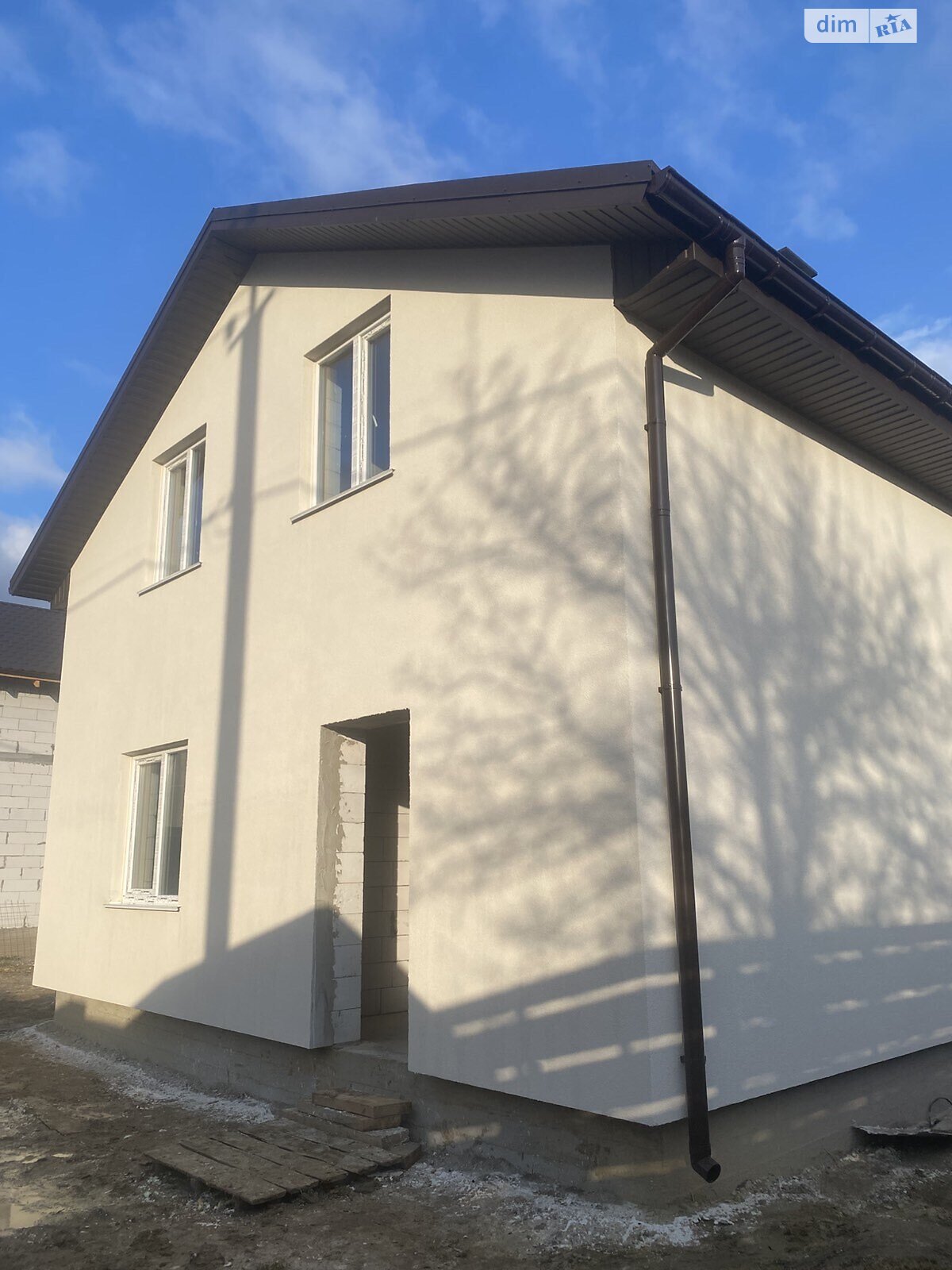 Продажа части дома в Забучье, 4 комнаты фото 1 Продажа части дома в Забучье, 4 комнаты фото 1