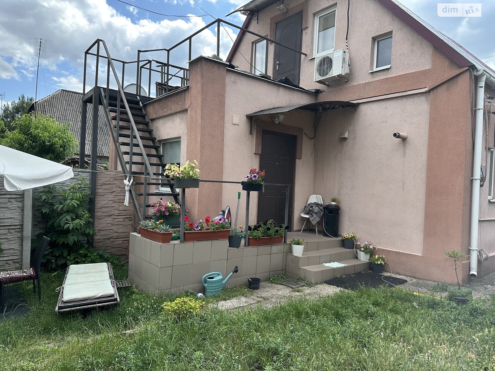 Продажа части дома в Запорожье, район Вознесеновский (Орджоникидзевский), 4 комнаты фото 1 Продажа части дома в Запорожье, район Вознесеновский (Орджоникидзевский), 4 комнаты фото 1