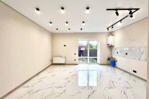 Продажа части дома в Зарванцах, 4 комнаты фото 2