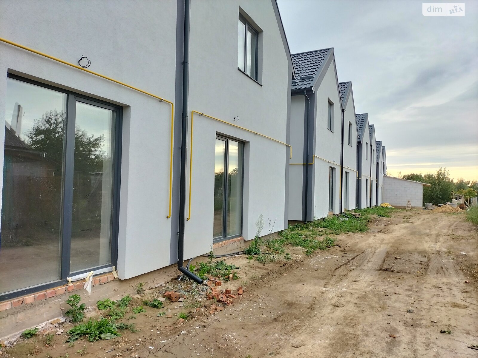 Продажа части дома в Зарванцах, улица Мирная, 3 комнаты фото 1 Продажа части дома в Зарванцах, улица Мирная, 3 комнаты фото 1