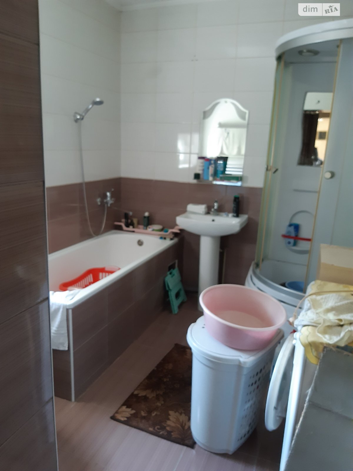 Продажа части дома в Здолбунове, улица Независимости, район Центр, 3 комнаты фото 1 Продажа части дома в Здолбунове, улица Независимости, район Центр, 3 комнаты фото 1