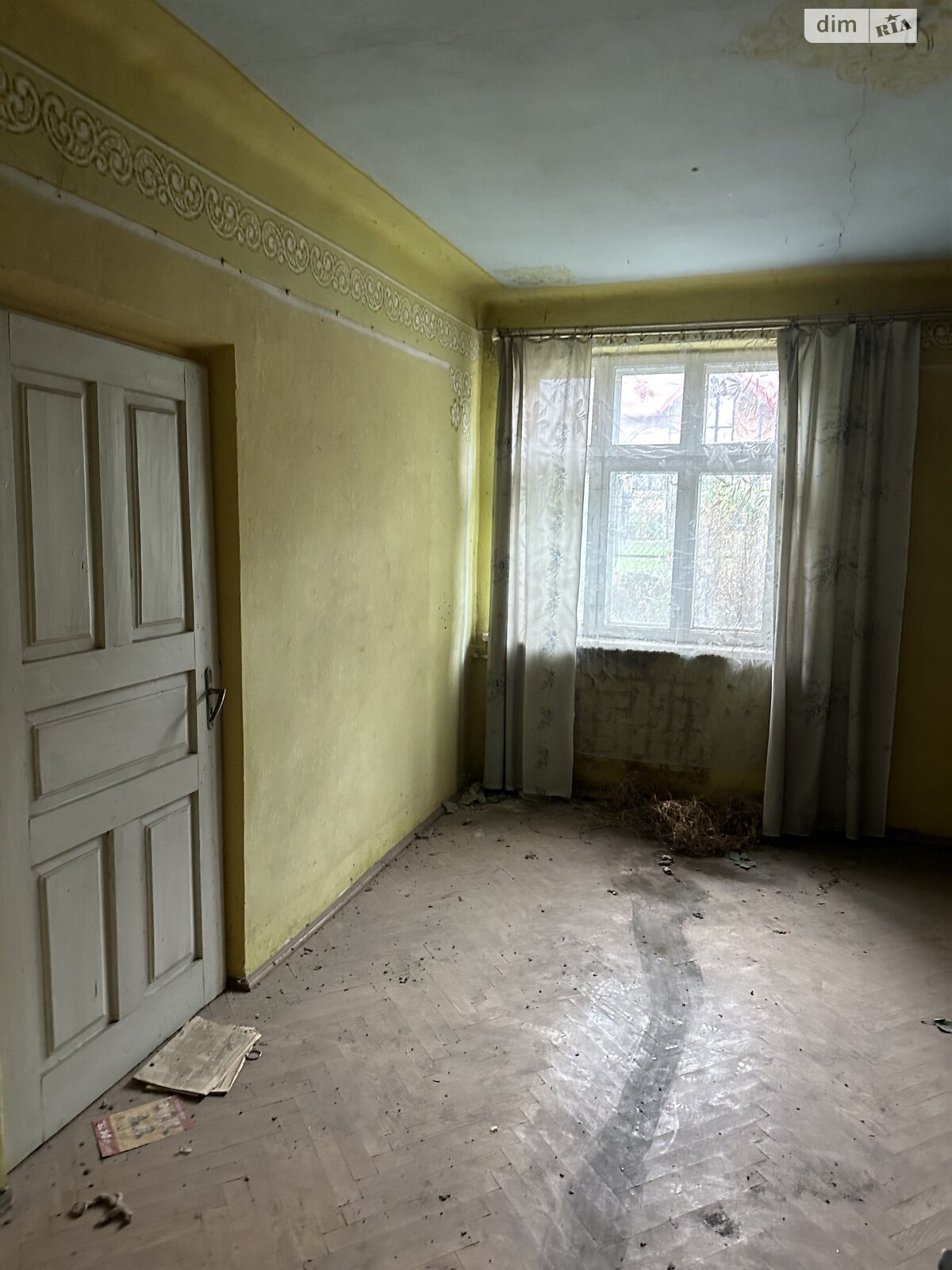 Продаж частини будинку в Золочеві, район Золочів, 3 кімнати фото 1 Продаж частини будинку в Золочеві, район Золочів, 3 кімнати фото 1