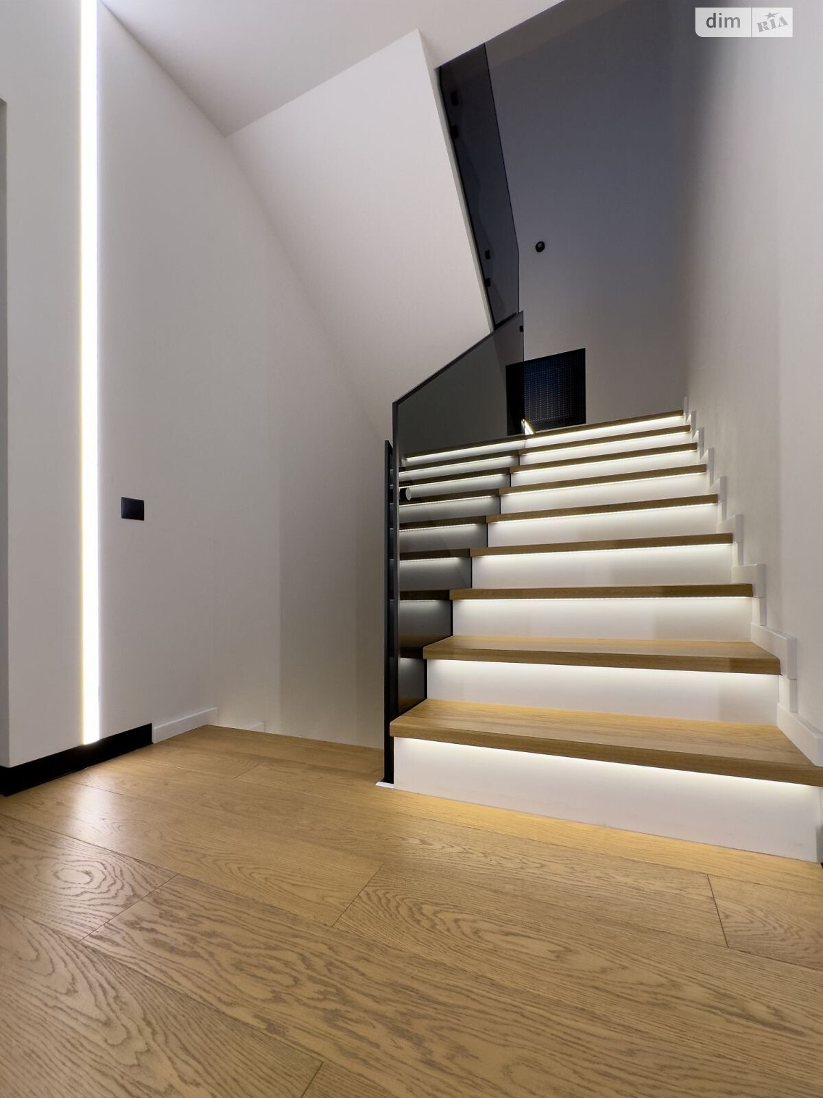 Продажа части дома в Зубре, улица Ивана Гонты, 4 комнаты фото 1