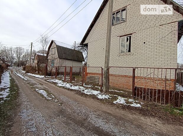 двухкомнатная дача с цокольным этажом, 58 кв. м, кирпич. Продажа в Чернигове, в районе Старая Подусовка фото 1 двухкомнатная дача с цокольным этажом, 58 кв. м, кирпич. Продажа в Чернигове, в районе Старая Подусовка фото 1
