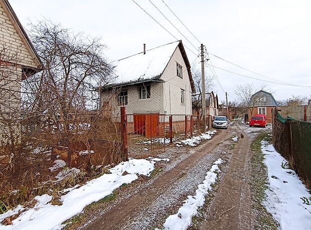 двухкомнатная дача с цокольным этажом, 58 кв. м, кирпич. Продажа в Чернигове, в районе Старая Подусовка фото 1 двухкомнатная дача с цокольным этажом, 58 кв. м, кирпич. Продажа в Чернигове, в районе Старая Подусовка фото 1
