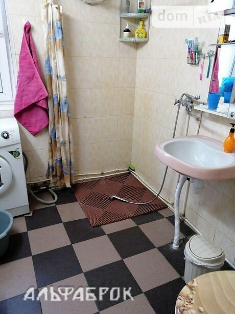 п`ятикімнатна дача, 140 кв. м, кирпич. Продаж в Києві, в районі Осокорки фото 1 п`ятикімнатна дача, 140 кв. м, кирпич. Продаж в Києві, в районі Осокорки фото 1