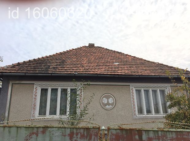 четырехкомнатная дача с цокольным этажом, 95 кв. м, кирпич. Продажа в Мукачеве фото 1 четырехкомнатная дача с цокольным этажом, 95 кв. м, кирпич. Продажа в Мукачеве фото 1