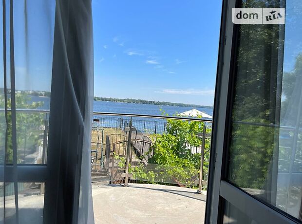 трехкомнатная дача, 70 кв. м, кирпич. Продажа в Разумовке фото 1 трехкомнатная дача, 70 кв. м, кирпич. Продажа в Разумовке фото 1